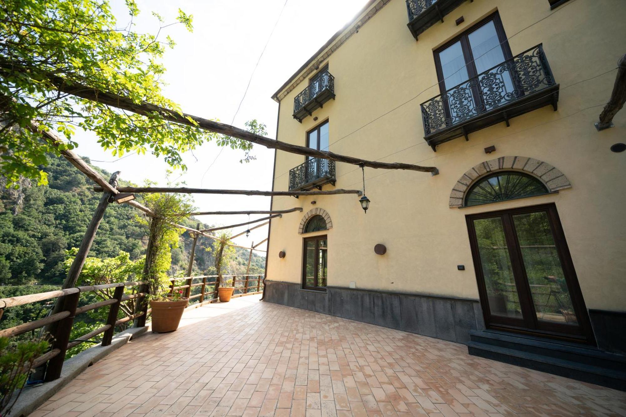 Limoneto Di Ercole Apartment Maiori Bagian luar foto